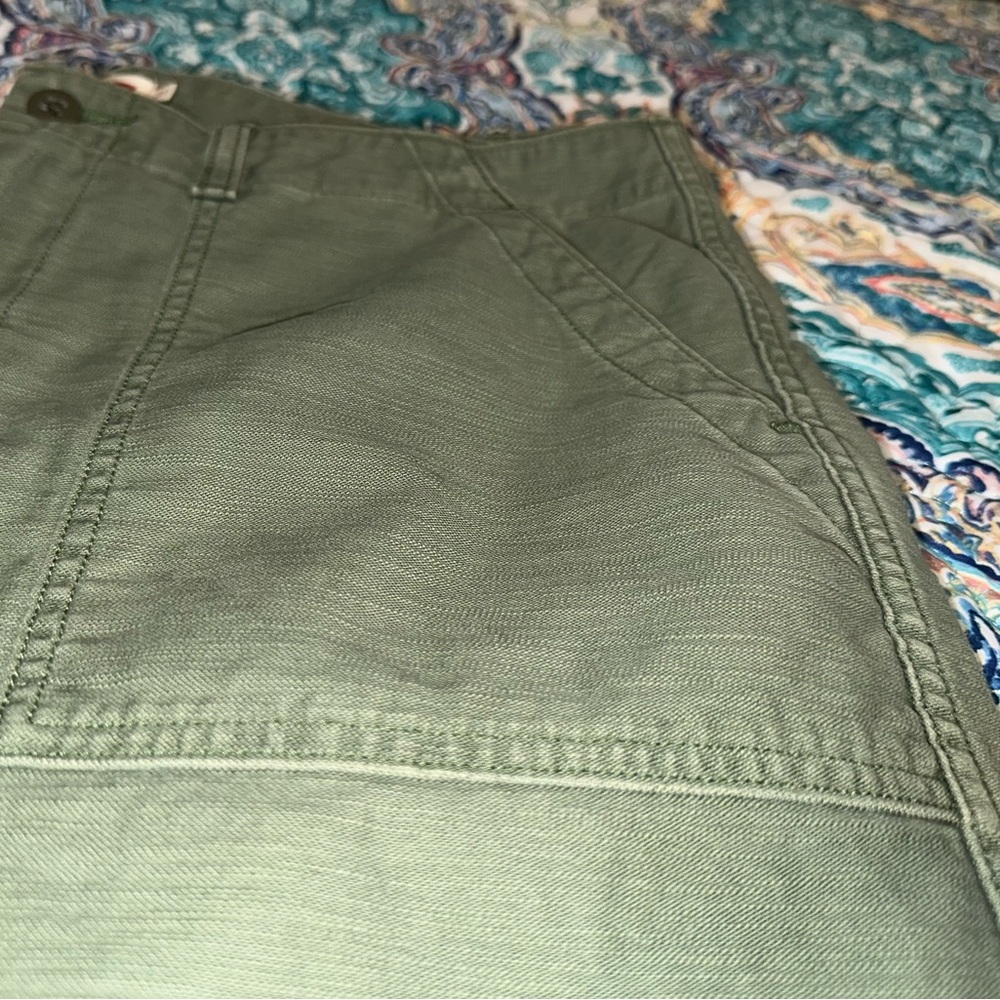 Levi’s olive pants - Picture 5 of 5